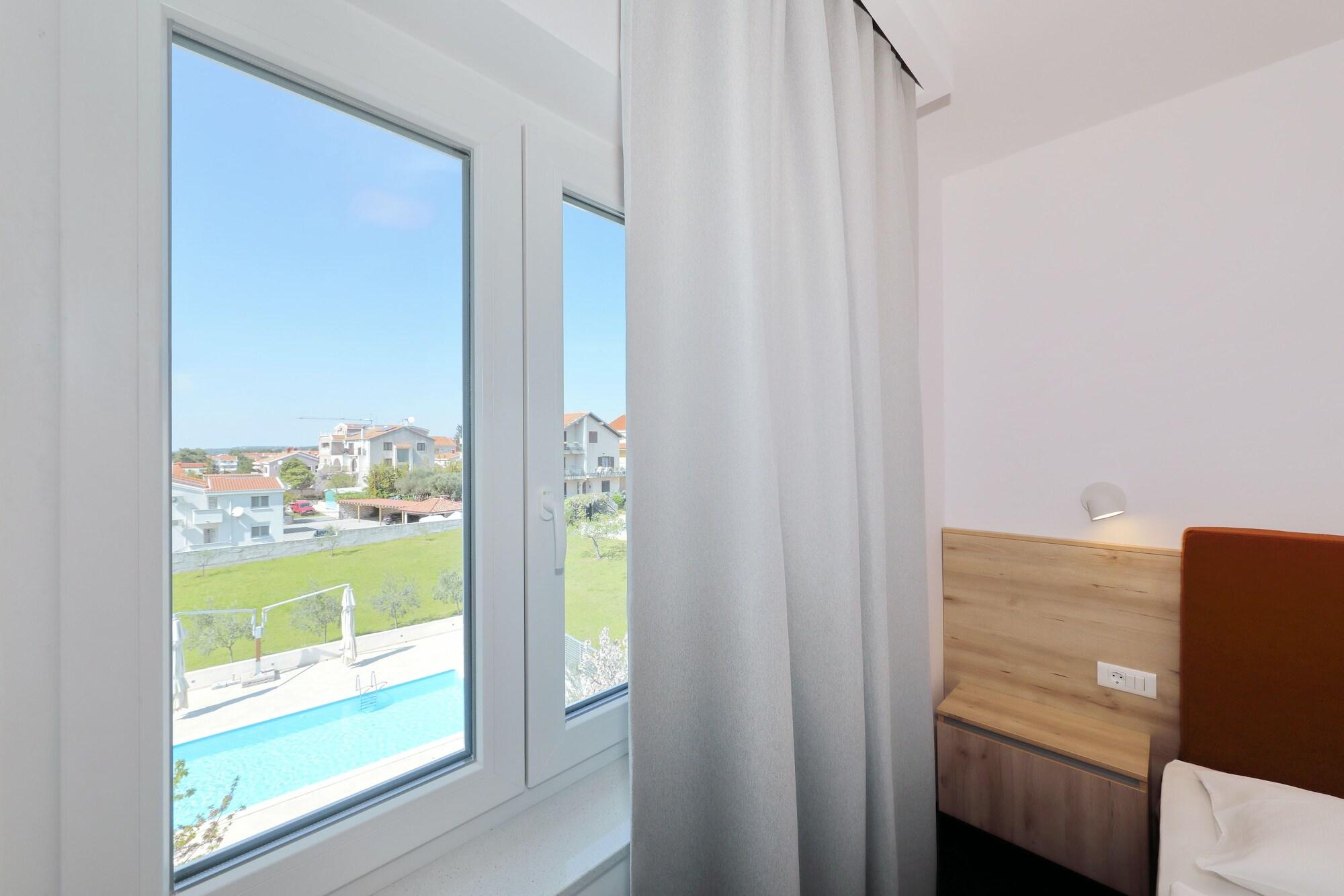 Hotel Mediteran Задар Экстерьер фото