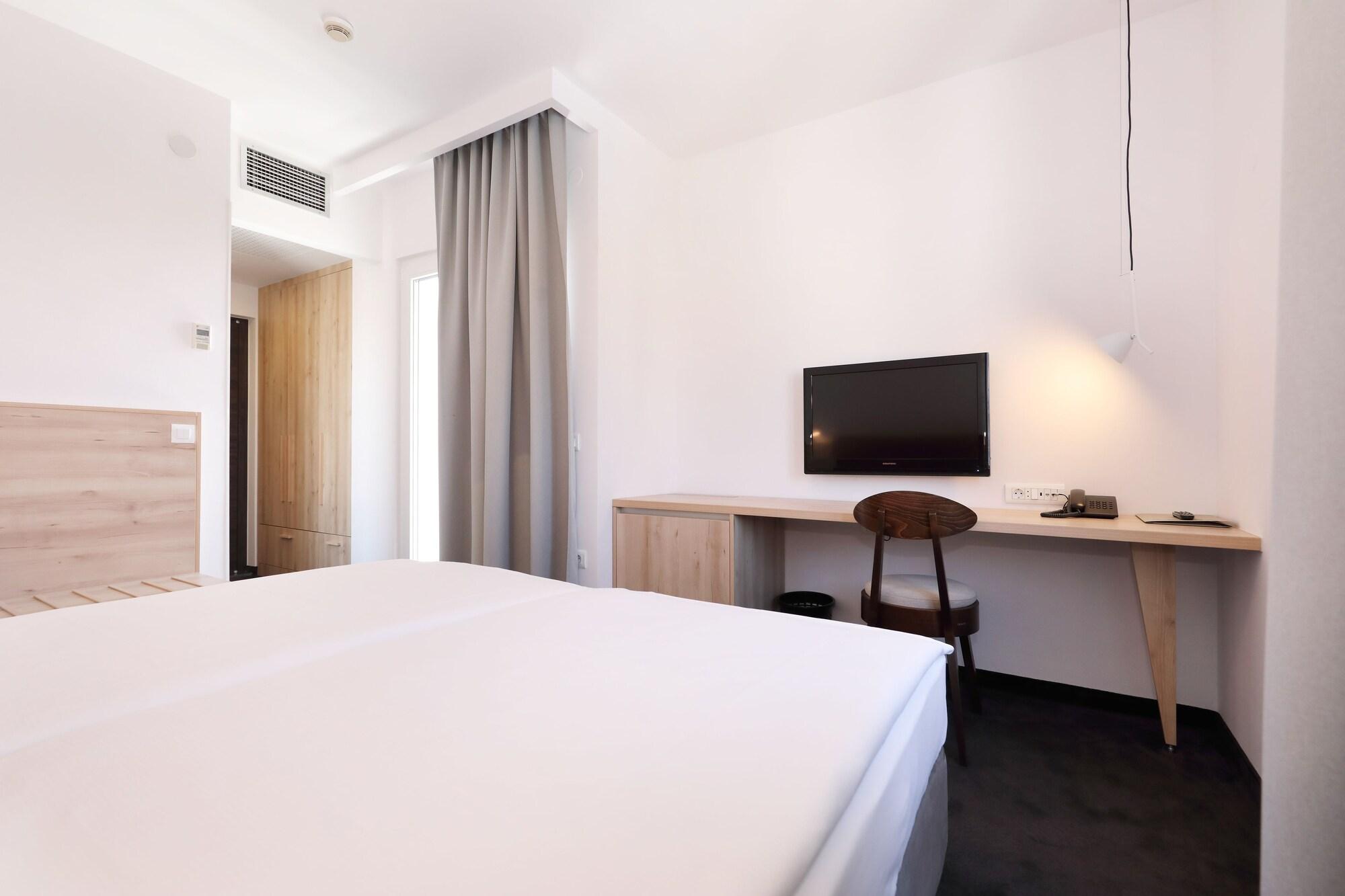 Hotel Mediteran Задар Экстерьер фото